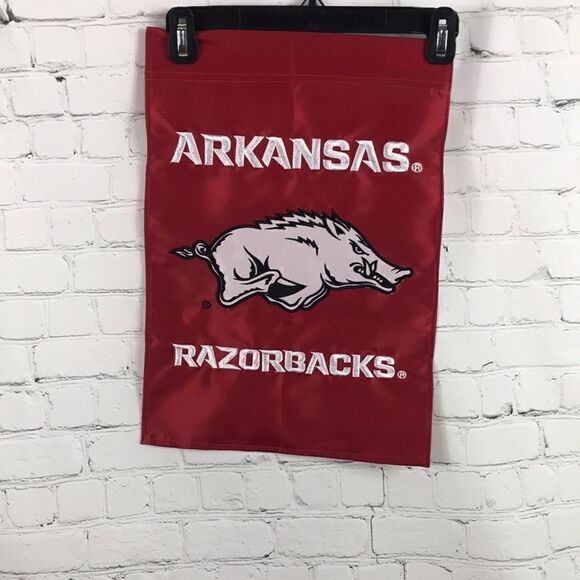 RAZORBACK Go HOGS GO  U Of ARKANSAS Flag Banner Heavy duty embroidered EUC - Picture 1 of 3